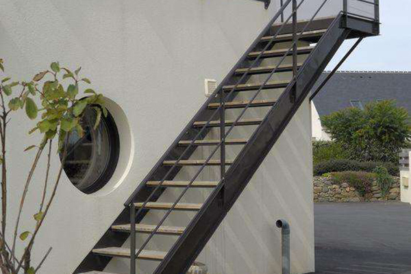 鋼結(jié)構(gòu)樓梯