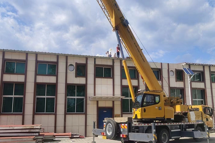 內(nèi)蒙古彩鋼板廠家:打造色彩斑斕的建筑夢想